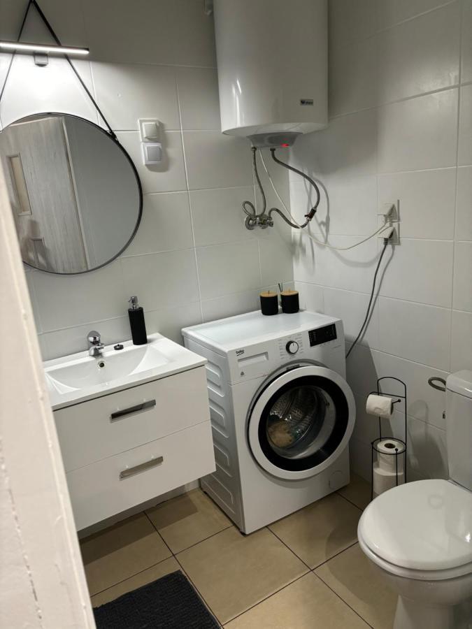 Centrum Blisko Pkp Wałbrzych Extérieur photo